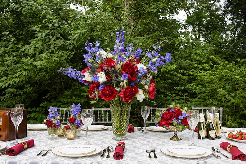 red, white and blue wedding inspiration